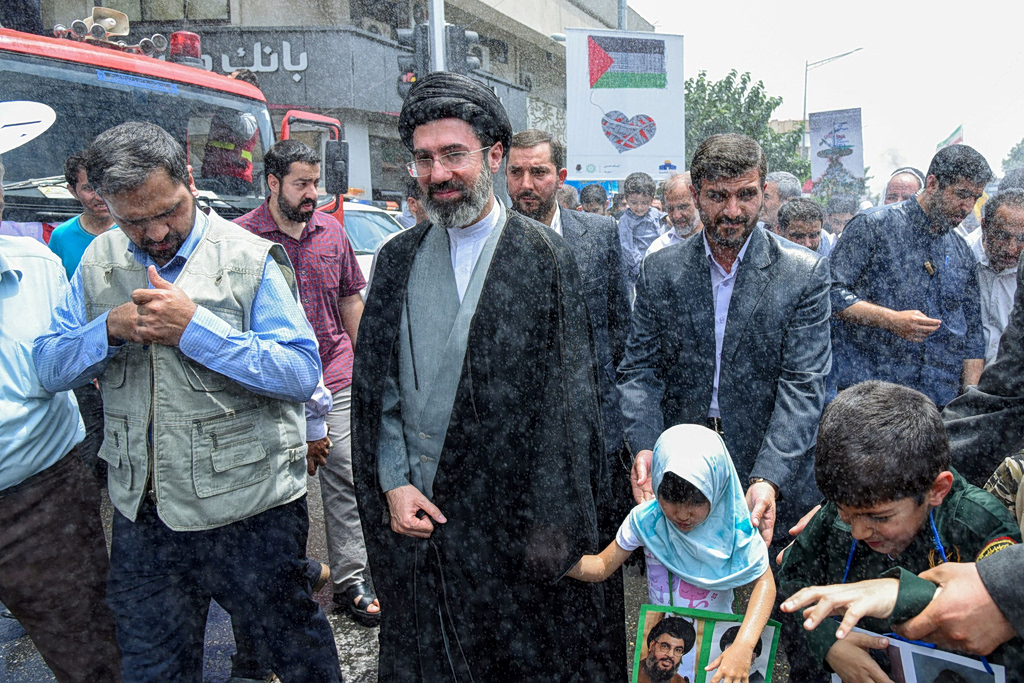 Τζέι Ντι Βανς: Ο Μοτζτάμπα Χαμενεΐ έχει τραυματιστεί αλλά δεν είναι σαφές αν ευθύνονται οι ΗΠΑ