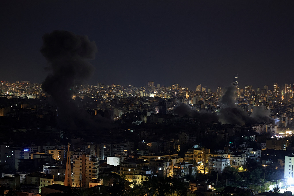 Νετανιάχου: Το Ισραήλ συντρίβει το Ιράν, η Χεζμπολάχ θα πληρώσει – Νέο κύμα εκατέρωθεν πυραυλικών επιθέσεων