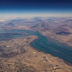 Η Βρετανία παραχωρεί βάσεις στις ΗΠΑ για επιθέσεις στα Στενά του Ορμούζ – Πεζεσκιάν: Το Ιράν δεν επιδιώκει σύγκρουση με τους γείτονες