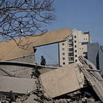 ΗΠΑ–Ισραήλ βομβάρδισαν τις πυρηνικές εγκαταστάσεις Νατάνζ – Το Ιράν εκτόξευσε πυραύλους στον Ινδικό