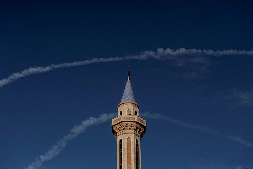 Τραμπ: Tο Ιράν θέλει να συνάψει συμφωνία – Οι ΗΠΑ διαπραγματεύονται με τον εαυτό τους, λέει η Τεχεράνη