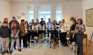 Τα σκυλιά του πολέμου στο Μέγαρο Μαξίμου – Στην υποδοχή ο Πίνατ (φωτογραφίες)