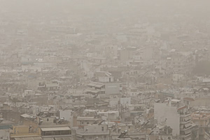 Αφρικανική σκόνη: Πώς φτάνει στην Ελλάδα παρά τους βοριάδες – Πότε υποχωρεί το φαινόμενο