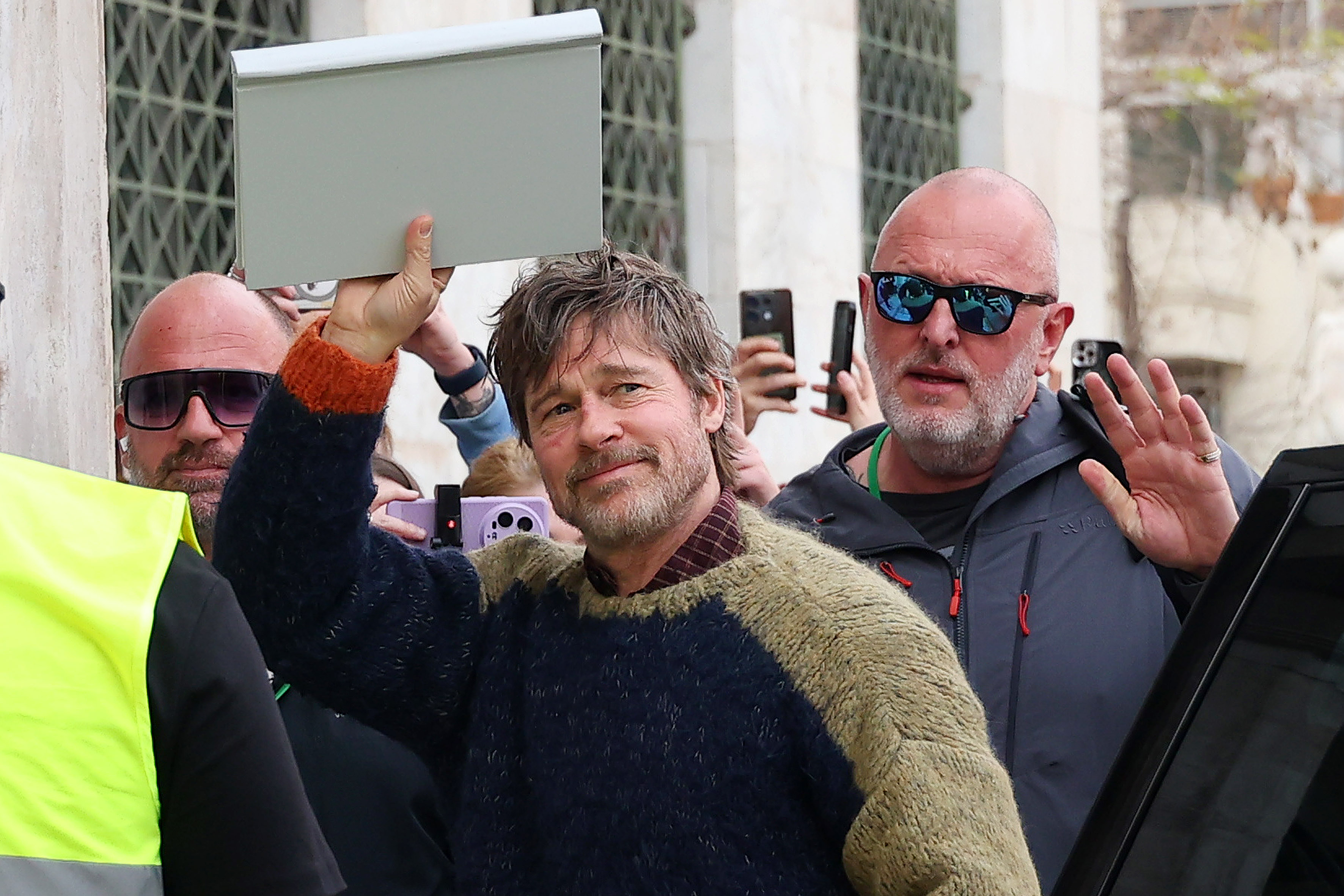 &Alpha;&pi;&omicron;&theta;έ&omega;&sigma;&eta; &gamma;&iota;&alpha; &tau;&omicron;&nu; &Mu;&pi;&rho;&alpha;&nu;&tau; &Pi;&iota;&tau;: &Eta; &sigma;&tau;&iota;&gamma;&mu;ή &pi;&omicron;&upsilon; &mu;&pi;&alpha;ί&nu;&epsilon;&iota; &sigma;&tau;&omicron; &delta;&eta;&mu;&alpha;&rho;&chi;&epsilon;ί&omicron; &tau;&eta;&sigmaf; &Alpha;&theta;ή&nu;&alpha;&sigmaf; (video)