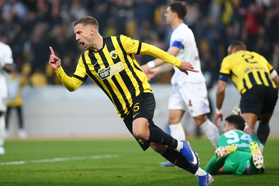 Κρατάει μόνο τη νίκη