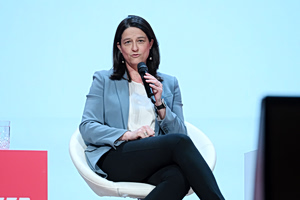 LIVE: Η εξειδίκευση της αύξησης στον κατώτατο μισθό από το υπουργείο Εργασίας