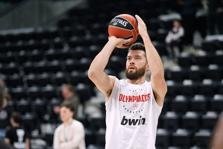 «Καυτός» Ολυμπιακός από την περιφέρεια: 8/10 τρίποντα στην πρώτη περίοδο κόντρα στην Παρί