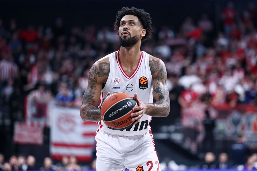 Ο Ολυμπιακός «εκτέλεσε» από τα 6,75 και πέρασε θριαμβευτικά από το Παρίσι