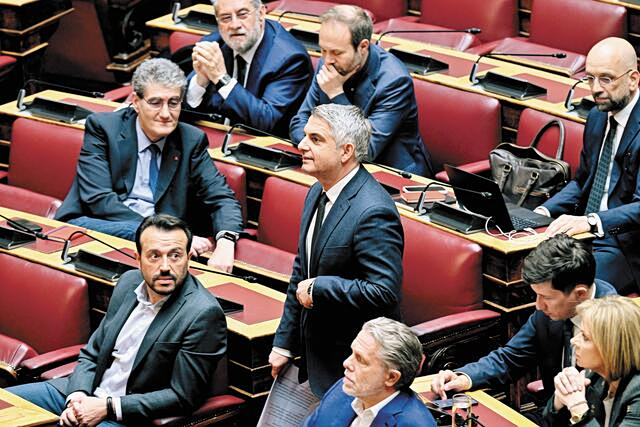 Κερδάμε (sic), σύντροφοι!