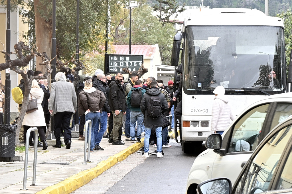 Κύκλωμα εξαπάτησης του ΕΦΚΑ: Influencers, μοντέλα και TikTokers στα «δίχτυα» των Αρχών