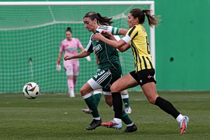 Παναθηναϊκός ΑΟ – ΑΕΚ: Σοκαριστικός τραυματισμός της Στεφάτου (vid)