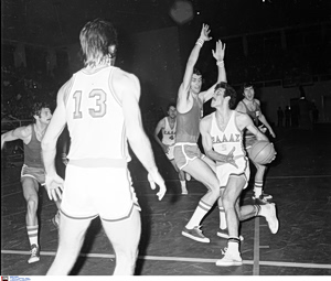 Βασίλης Γκούμας: Λαϊκοί ήρωες μιας άλλης εποχής