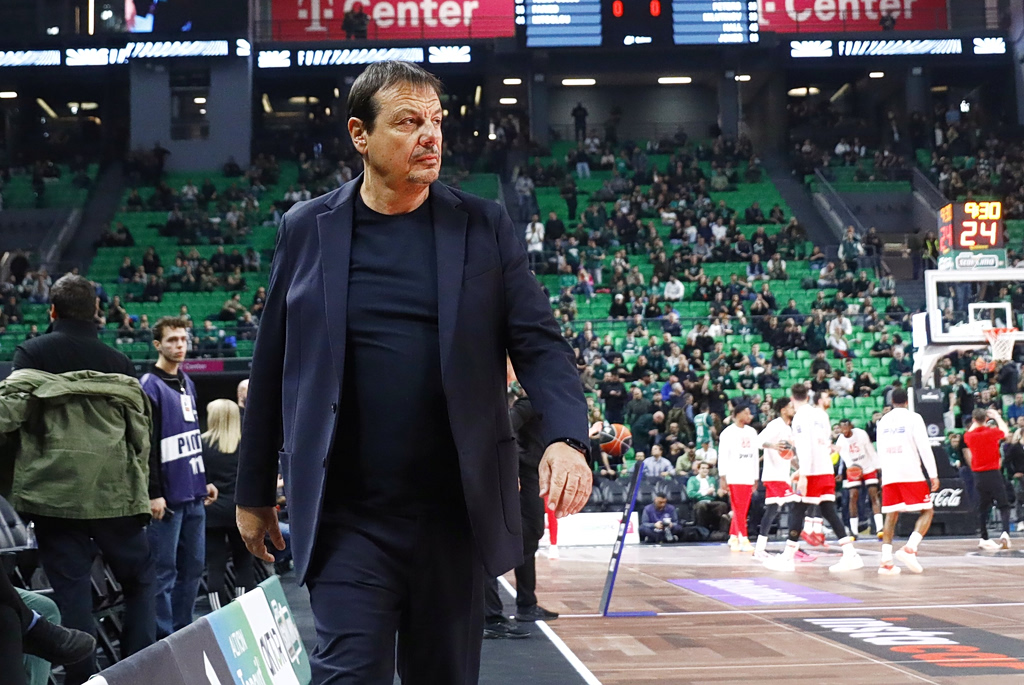 Ο Aταμάν αρνήθηκε να κάνει δηλώσεις στην ΕΡΤ: «Αυτό ήταν θέατρο, όχι αγώνας μπάσκετ» (vid)