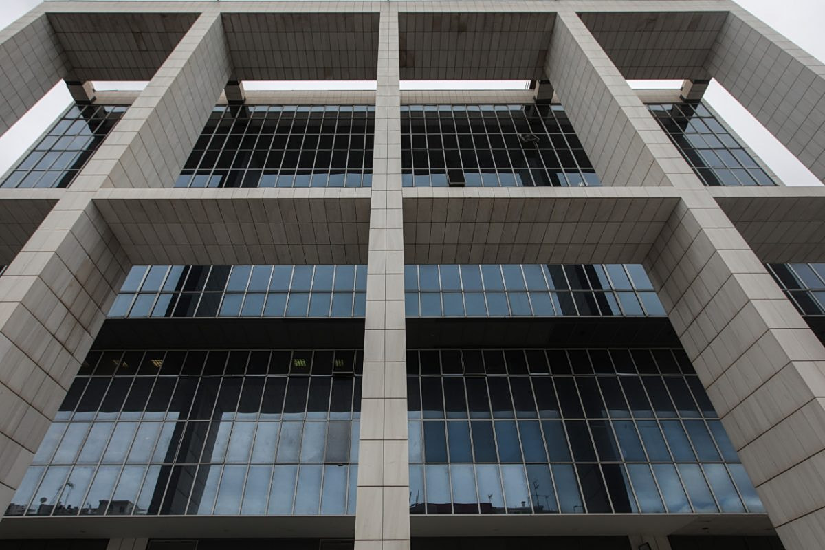 &Epsilon;&phi;&epsilon;&tau;&epsilon;ί&omicron;: &Lambda;ή&xi;&eta; &sigma;&upsilon;&nu;&alpha;&gamma;&epsilon;&rho;&mu;&omicron;ύ &gamma;&iota;&alpha; &tau;&omicron; &alpha;&pi;&epsilon;&iota;&lambda;&eta;&tau;&iota;&kappa;ό &tau;&eta;&lambda;&epsilon;&phi;ώ&nu;&eta;&mu;&alpha;