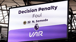 Premier League: «Καταργήστε το VAR»