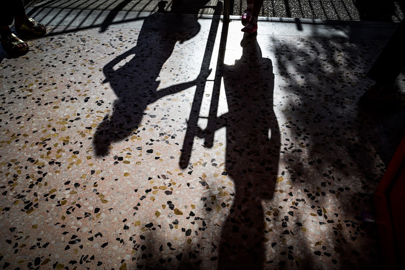 &Iota;&omega;ά&nu;&nu;&iota;&nu;&alpha;: &Kappa;&lambda;&epsilon;&iota;&sigma;&tau;ά &tau;&eta; &Delta;&epsilon;&upsilon;&tau;έ&rho;&alpha; &tau;&alpha; &sigma;&chi;&omicron;&lambda;&epsilon;ί&alpha; &tau;&omicron;&upsilon; &delta;ή&mu;&omicron;&upsilon; &Iota;&omega;&alpha;&nu;&nu;&iota;&tau;ώ&nu; &lambda;ό&gamma;&omega; &tau;&omicron;&upsilon; &sigma;&epsilon;&iota;&sigma;&mu;&omicron;ύ