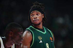 Ο Χολμς απογοητεύτηκε από τον ατζέντη του και σταμάτησε τη συνεργασία του (pic)