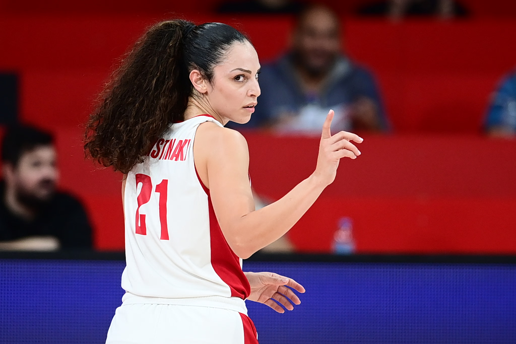 Χριστινάκη: «Έχω πολύ μεγάλη ευθύνη – Ευχαριστώ τη διοίκηση για τη στήριξη» (vid)