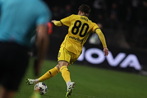 Ακόμα και στα… κάτω του, η κουβέντα δεν σταματάει