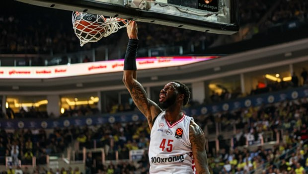 Ολυμπιακός: Ντιλικινά εκτός, Χολ στη δωδεκάδα για ντέρμπι