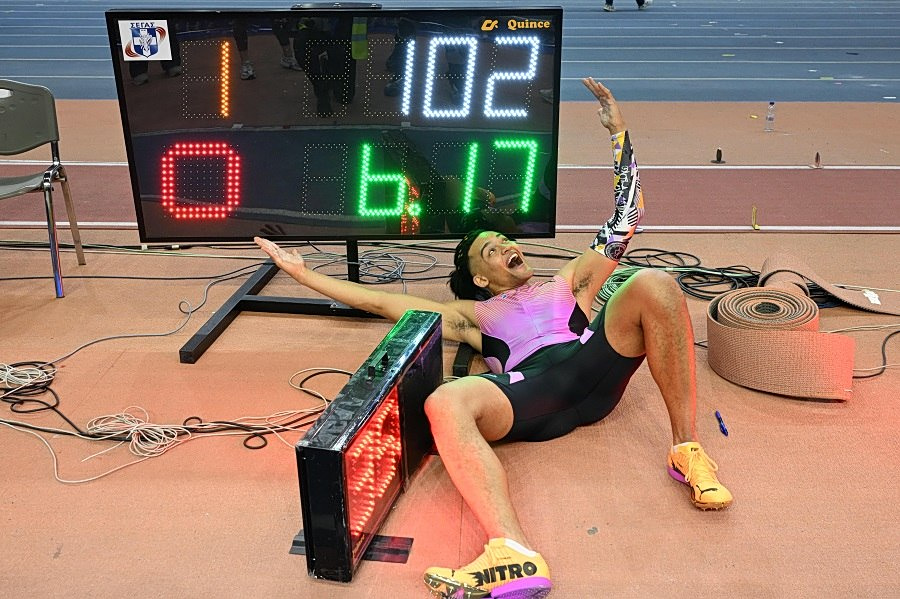 Μετά την «πτήση» στα 6,17μ. ο Καραλής αναδείχθηκε κορυφαίος αθλητής στο κόσμο για τον Φεβρουάριο (vid)