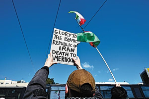 Κομμουνιστές υπέρ θεοκρατίας