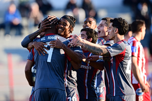 Πανσερραϊκός – Ολυμπιακός 1-2: «Καθάρισε» ο Ελ Κααμπί για τους «ερυθρόλευκους»