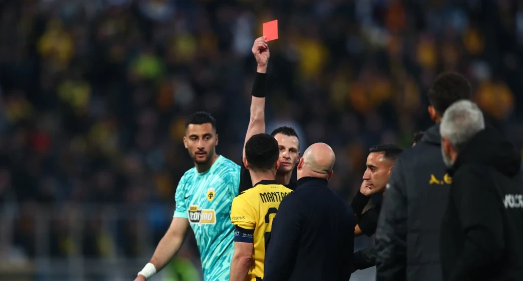 Αποβλήθηκαν Νίκολιτς και Ναλιτζής στις διαμαρτυρίες για το πέναλτι της ΑΕΚ