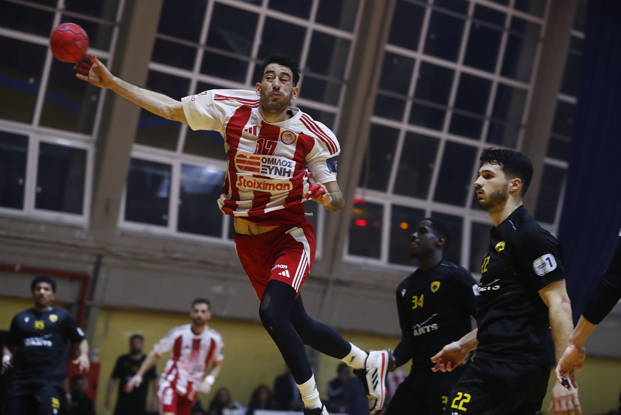 &Omicron;&lambda;&upsilon;&mu;&pi;&iota;&alpha;&kappa;ό&sigmaf; &ndash; &Alpha;&Epsilon;&Kappa; 32-26: &Theta;&rho;&upsilon;&lambda;&iota;&kappa;ή &nu;ί&kappa;&eta; &kappa;&alpha;&iota; &laquo;&alpha;&gamma;&kappa;&alpha;&lambda;&iota;ά&raquo; &mu;&epsilon; &tau;&eta;&nu; &pi;&rho;&omega;&tau;&iota;ά!