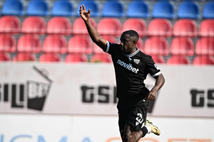 Η μεγάλη επιστροφή για την Καλαμάτα – Νίκησε τον Πανιώνιο και ανέβηκε στη Super League μετά από 26 χρόνια