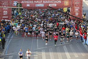 Ημιμαραθώνιος Αθήνας 2026: Ποιοι δρόμοι είναι κλειστοί σήμερα Κυριακή (8/3) – Πώς κινούνται τα ΜΜΜ