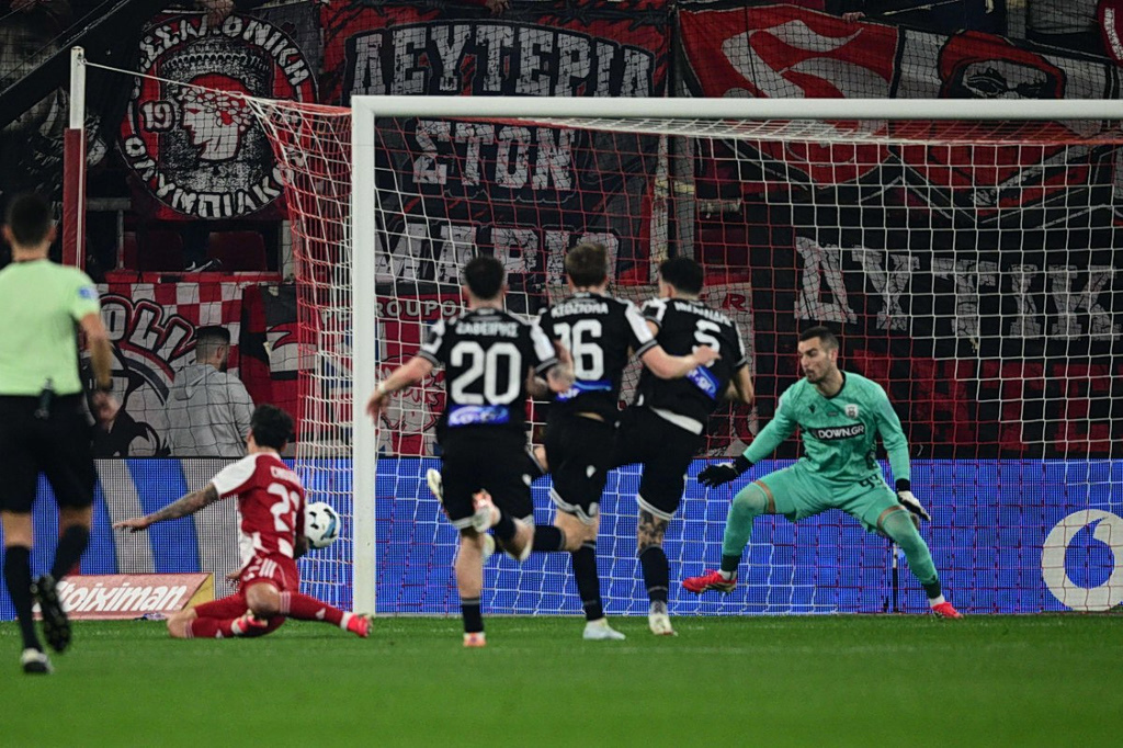 Μεγάλη ευκαιρία του Ολυμπιακού με Τσικίνιο (vid)