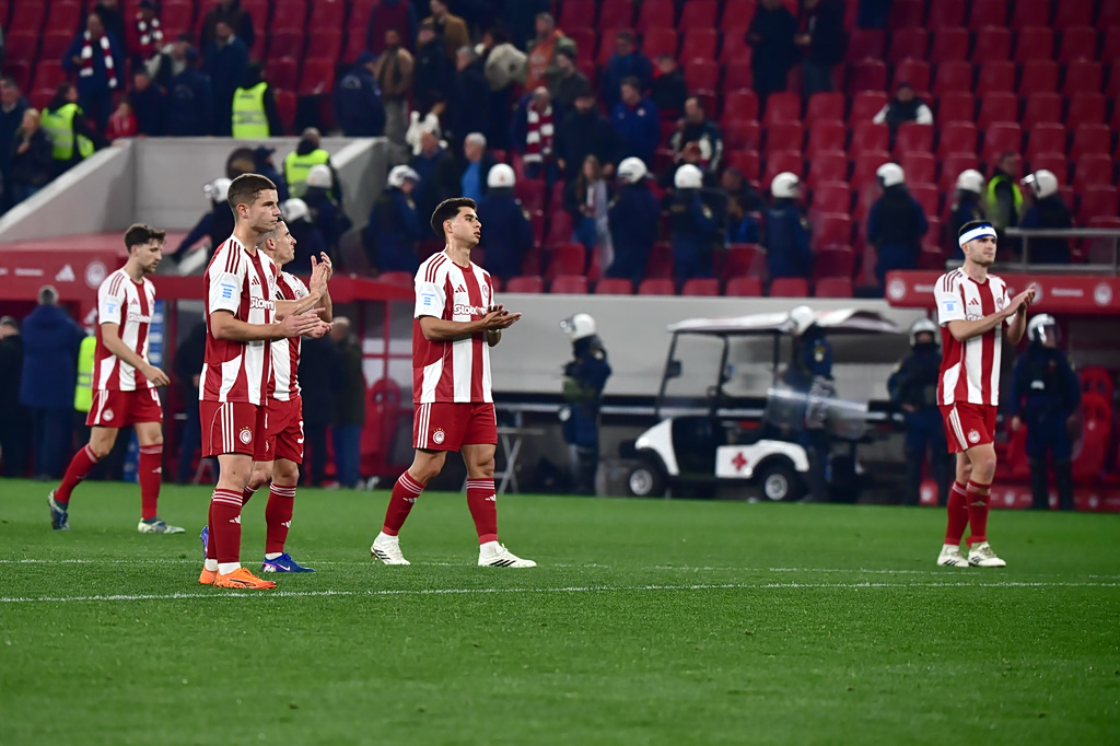 Ψάχνει αντίδοτο ώστε να έρθουν νίκες στα ντέρμπι