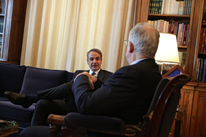 Μητσοτάκης: Ορίζοντας τριμήνου στο πλαφόν σε ράφια και αντλίες