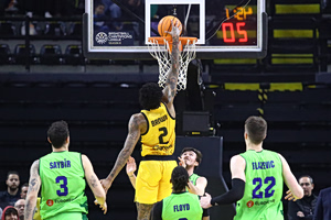 ΑΕΚ – Τόφας 96-88: Η «Ένωση» πέτυχε το 5/5 με σούπερ Μπάρτλεϊ και φλερτάρει με την πρωτιά