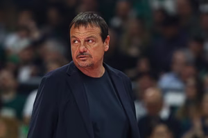 Αταμάν: «Ο Χολμς δεν θα είναι στο ρόστερ είναι ζήτημα της ομάδας»