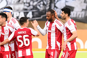 Μυστικά στην ευθεία του τίτλου