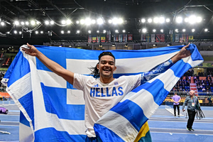 Συνεχίζει να γράφει ιστορία ο Καραλής – Τα μετάλλιά του σε επίπεδο ανδρών