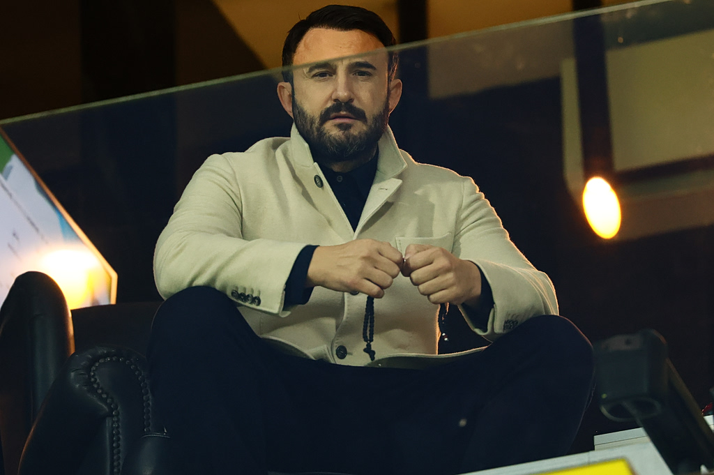 Το μήνυμα του Καρυπίδη στους παίκτες: «Ας αποδοκιμάζουν εμένα – Εσείς… ενωμένοι για την 5η θέση»