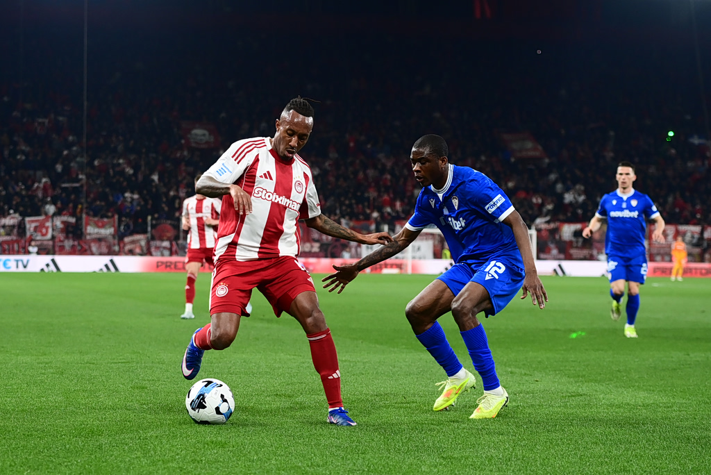 Ολυμπιακός:Τέσσερις νίκες και έξι μονομαχίες μακριά…