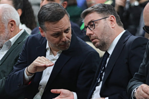 ΠΑΣΟΚ: Ομόφωνα αποφασιστηκαν οι πολιτικές και προγραμματικές θέσεις – Αποσύρθηκε πρόταση για εκλογή νέου προέδρου