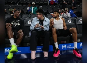 Στο πλευρό του Γιάννη Αντετοκούνμπο, ο ιδιοκτήτης του Άρη Betsson: Μαζί παρακολούθησαν τους Μπακς (pics)