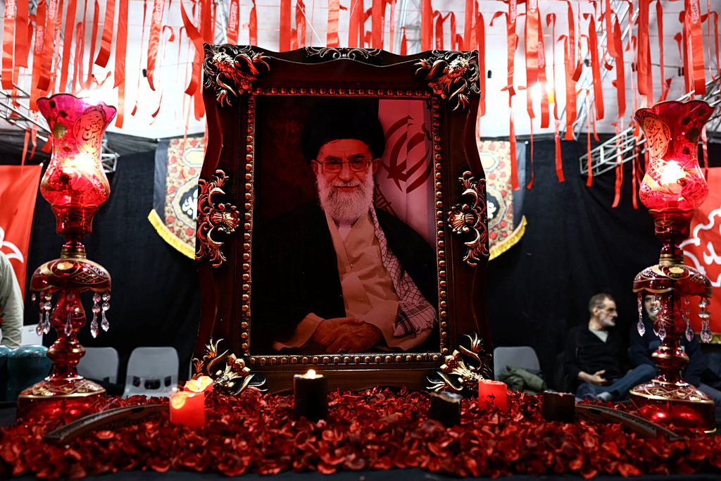 Αγιατολάχ Χαμενεΐ: Το βίντεο που φέρεται να κατέγραψε τις τελευταίες του στιγμές