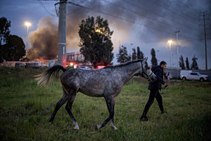 Κατεβείτε απ’ τ’ άλογο