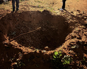Κρατήρας στο κεντρικό Ισραήλ από ιρανικό πύραυλο που έφερε πυρομαχικά διασποράς