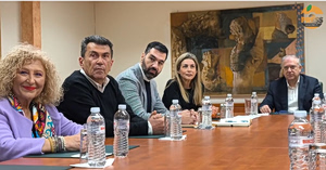 Καύσιμα: Σε εξέλιξη η συνάντηση Θεοδωρικάκου με τους πρατηριούχους