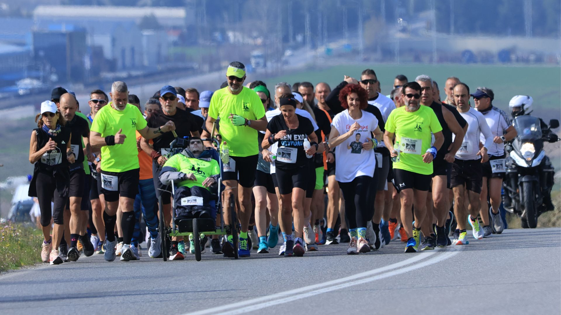 &Tau;έ&mu;&pi;&eta;: &Alpha;&gamma;ώ&nu;&alpha;&sigmaf; &delta;&rho;ό&mu;&omicron;&upsilon; &kappa;&alpha;&iota; &mu;&omicron;&tau;&omicron;&pi;&omicron;&rho;&epsilon;ί&alpha; &sigma;&tau;&eta;&nu; &mu;&nu;ή&mu;&eta; &tau;&omega;&nu; &theta;&upsilon;&mu;ά&tau;&omega;&nu; &ndash; &Tau;&epsilon;&rho;&mu;ά&tau;&iota;&sigma;&alpha;&nu; ό&lambda;&omicron;&iota; &sigma;&tau;&omicron; &laquo;&sigma;&eta;&mu;&epsilon;ί&omicron; &mu;&eta;&delta;έ&nu;&raquo;