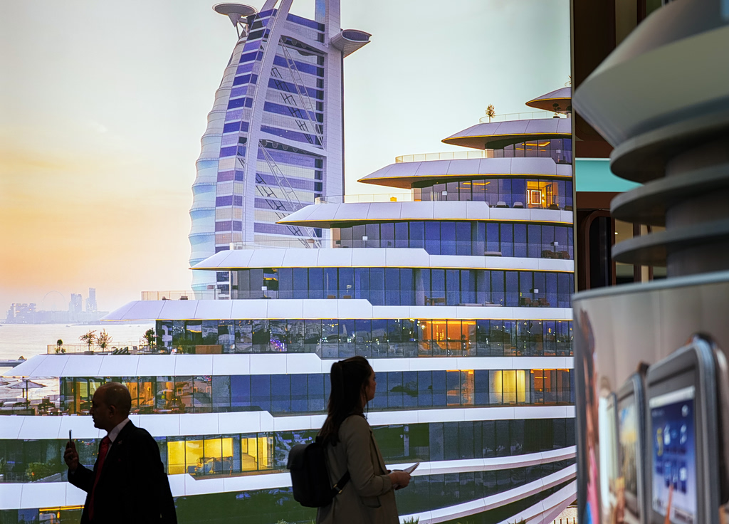 Δραματικές ώρες στο Ντουμπάι – Κίνδυνος να μείνει χωρίς νερό μετά το χτύπημα σε αγωγό