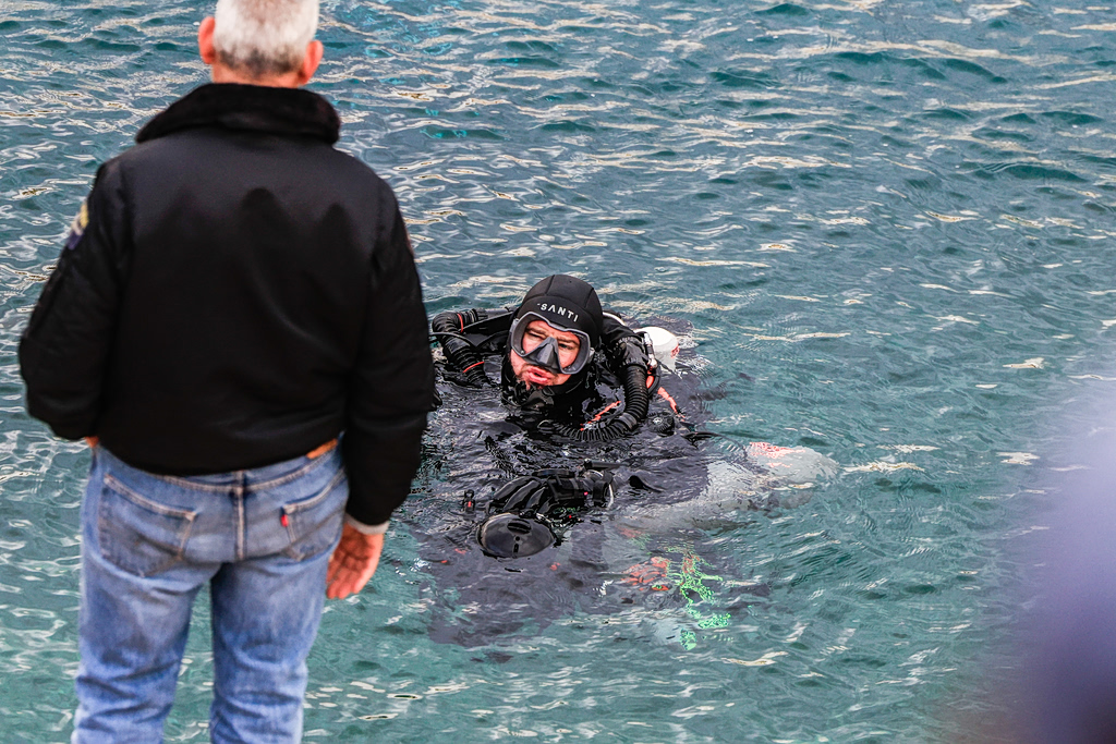 Βουλιαγμένη: Σταμάτησε η επιχείρηση διάσωσης για τον αγνοούμενο δύτη – Ετοιμάζεται νέο πλάνο