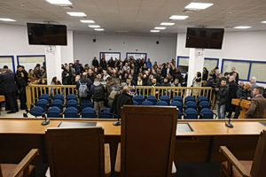 Ακούστε τους δικαστές…